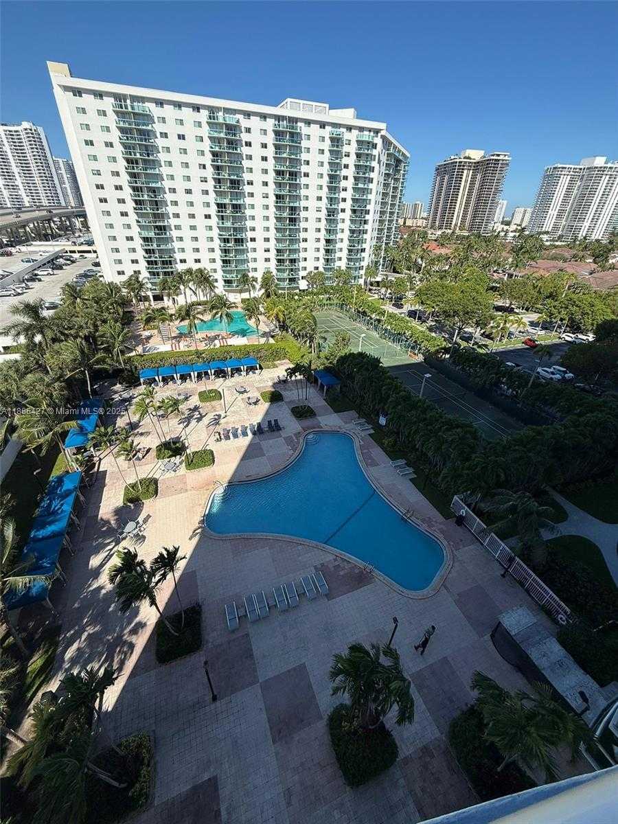 Small Image of 19370 COLLINS AVE #904, Sunny Isles Beach Number 5