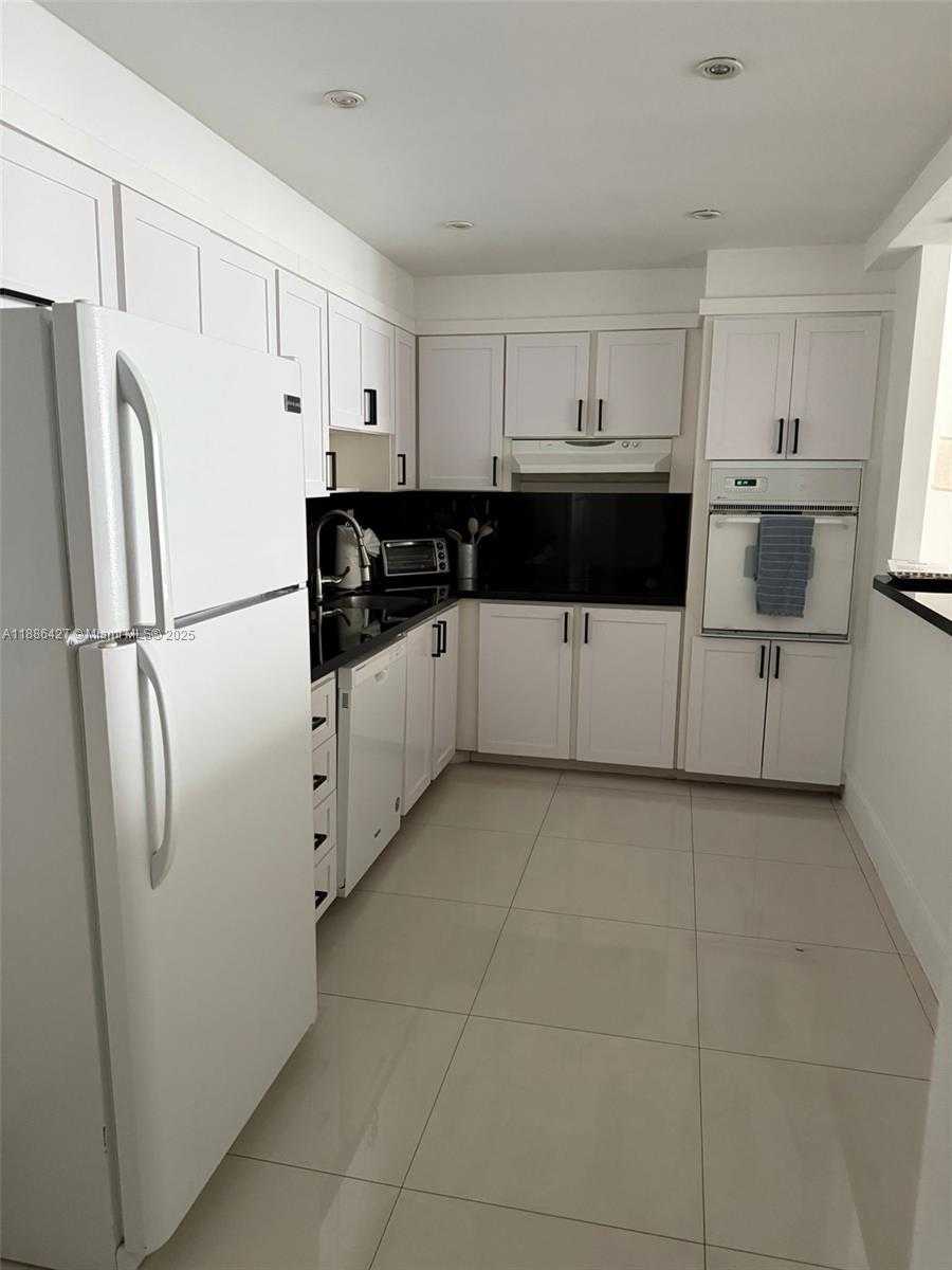 Small Image of 19370 COLLINS AVE #904, Sunny Isles Beach Number 6