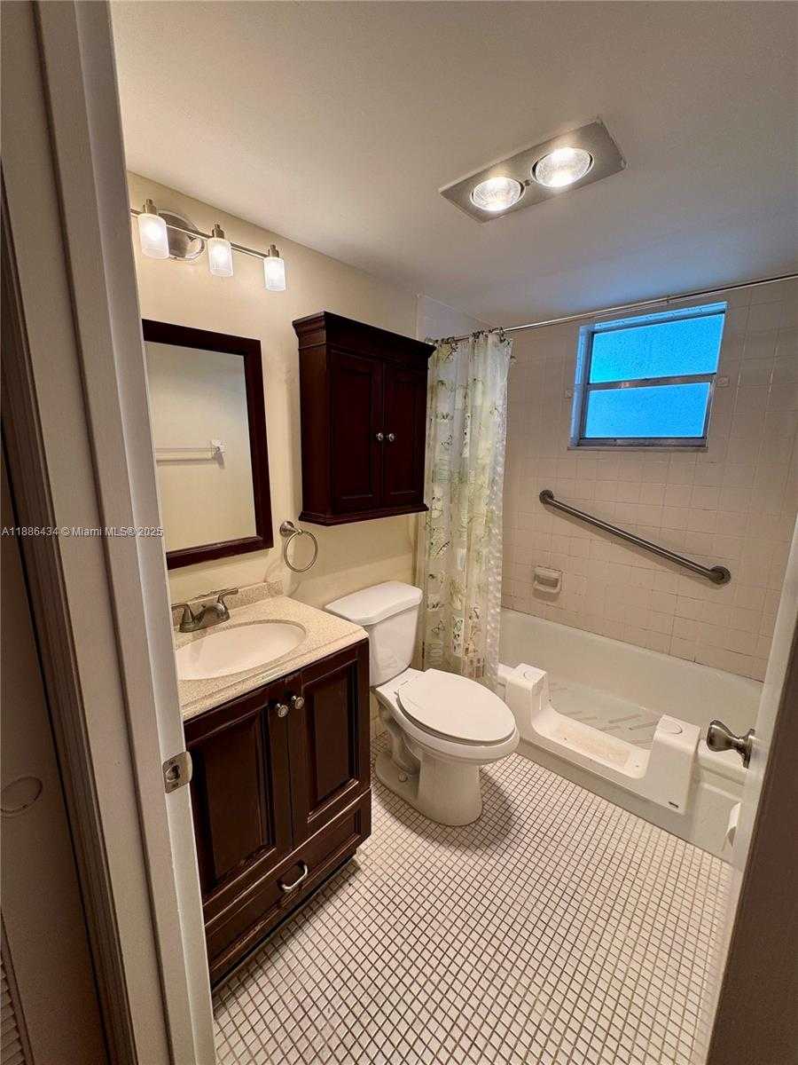 Small Image of 9810 MARINA BLVD #1124, Boca Raton Number 14