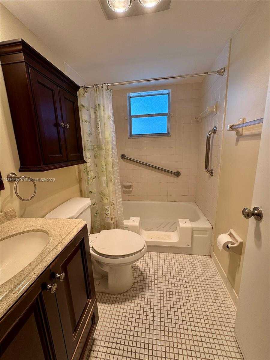 Small Image of 9810 MARINA BLVD #1124, Boca Raton Number 15