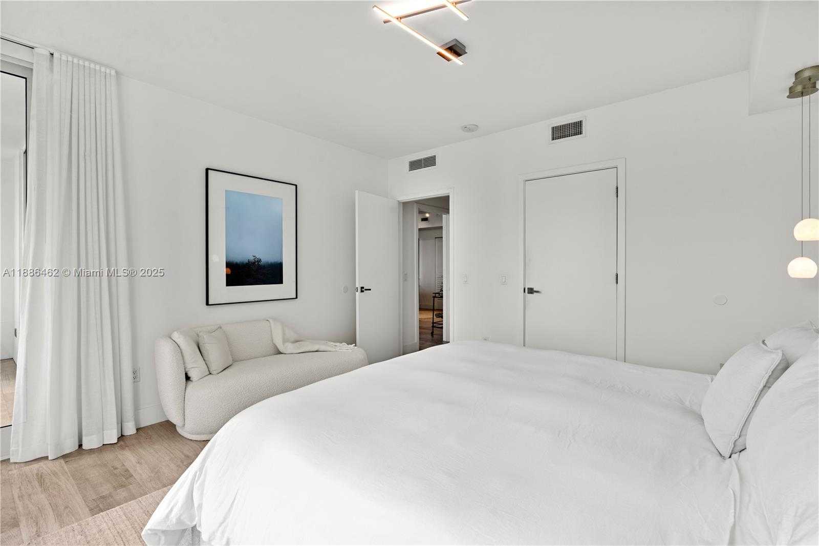 Small Image of 1080 BRICKELL AVE #2606, Miami Number 14