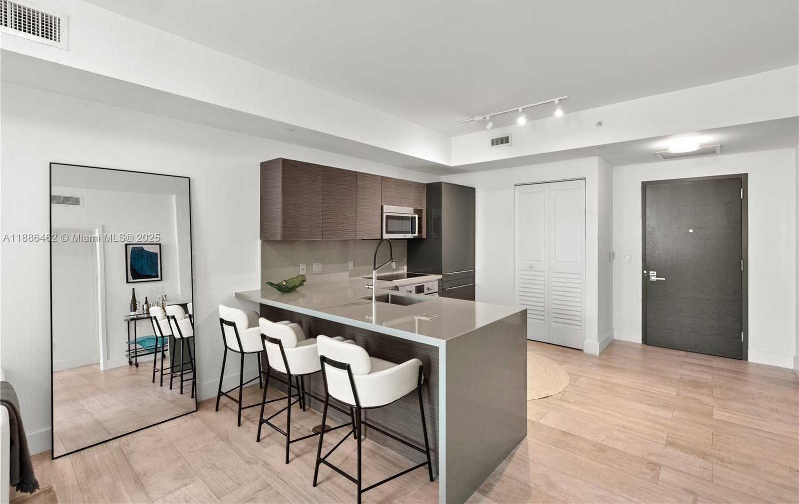 Small Image of 1080 BRICKELL AVE #2606, Miami Number 7