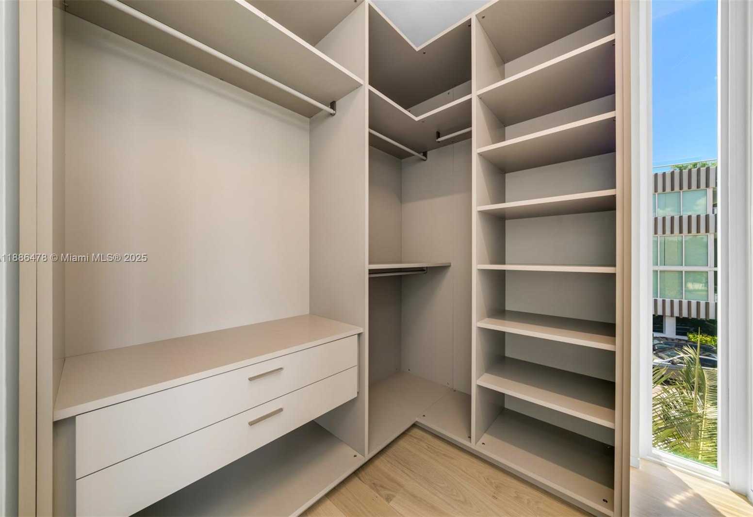 Small Image of 1011 WEST 48TH ST #8, Miami Beach Number 30