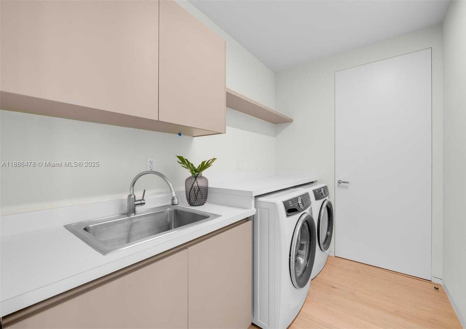 Small Image of 1011 WEST 48TH ST #8, Miami Beach Number 33