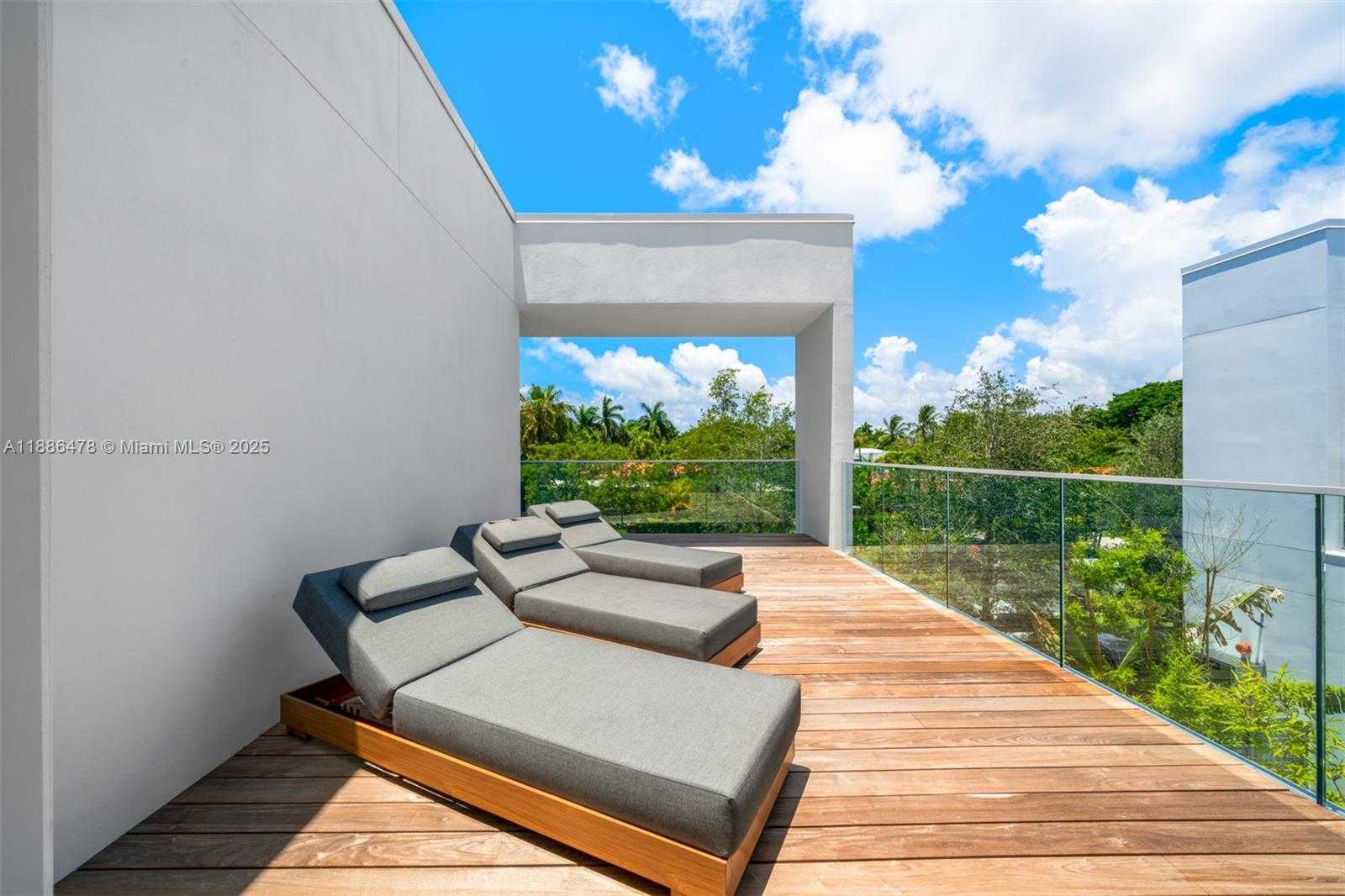 Small Image of 1011 WEST 48TH ST #8, Miami Beach Number 39