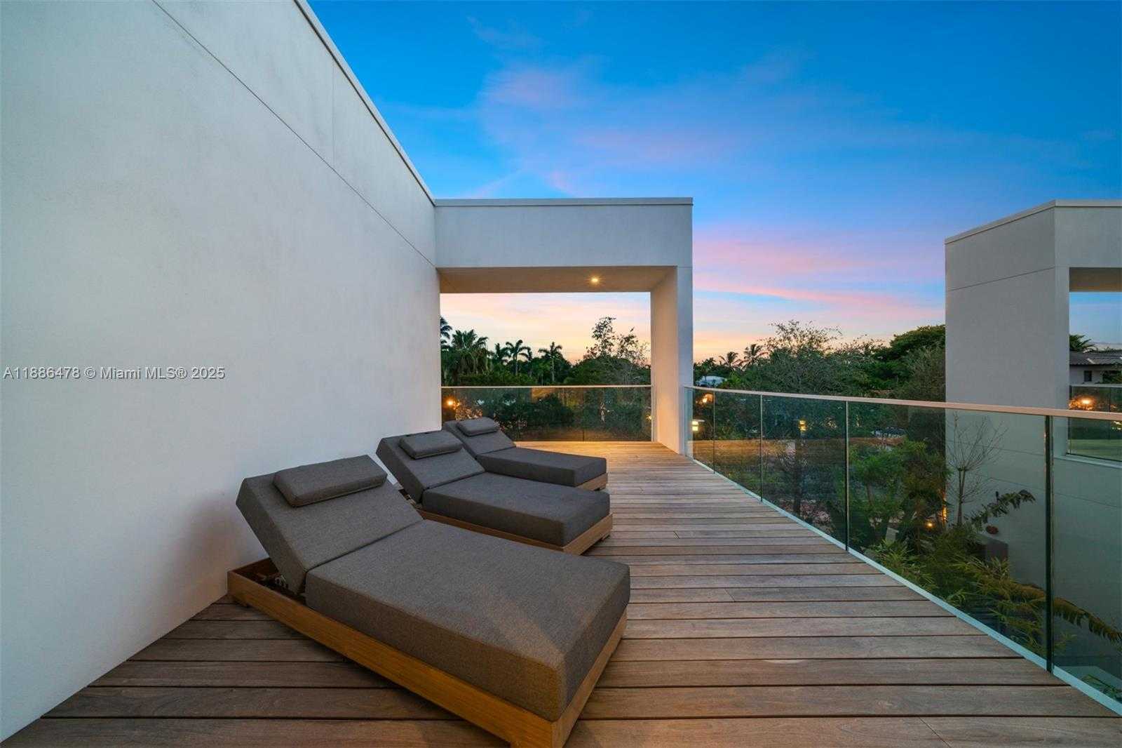 Small Image of 1011 WEST 48TH ST #8, Miami Beach Number 58