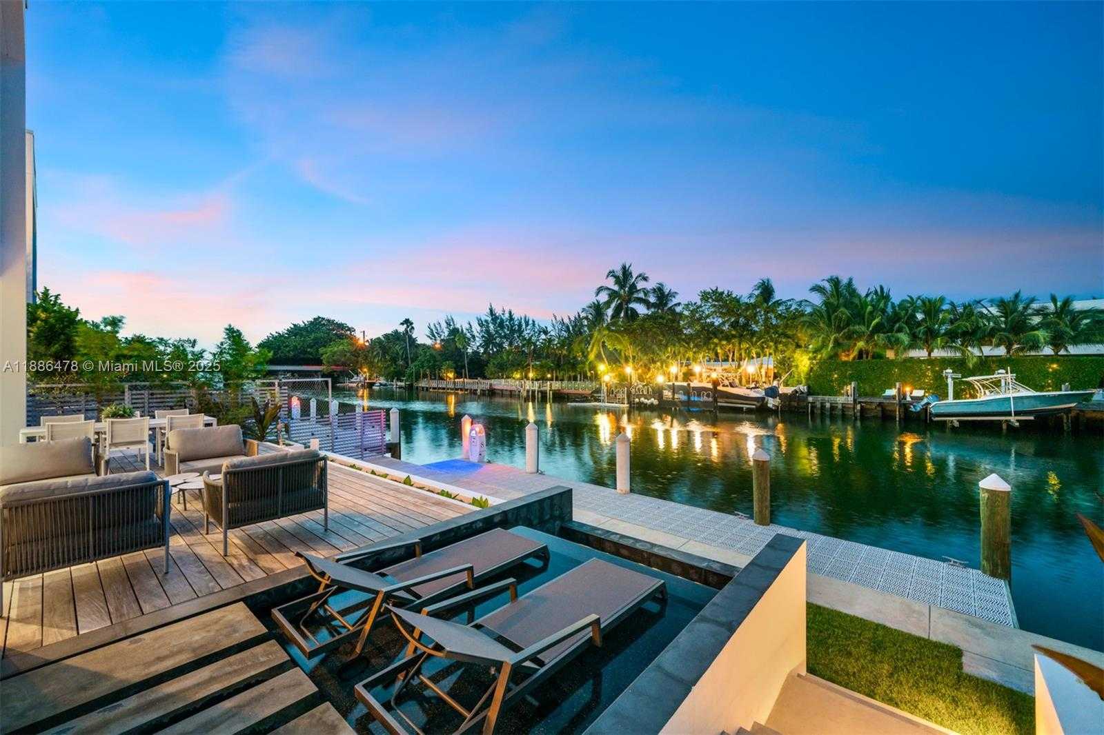 Small Image of 1011 WEST 48TH ST #8, Miami Beach Number 60