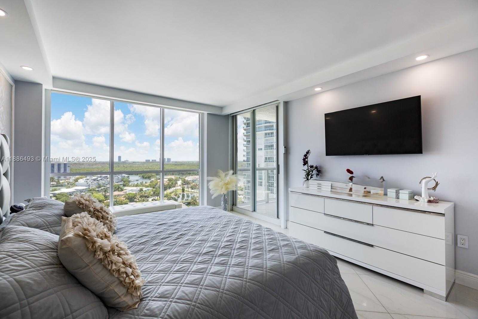 Small Image of 16400 COLLINS AVE #1845, Sunny Isles Beach Number 17