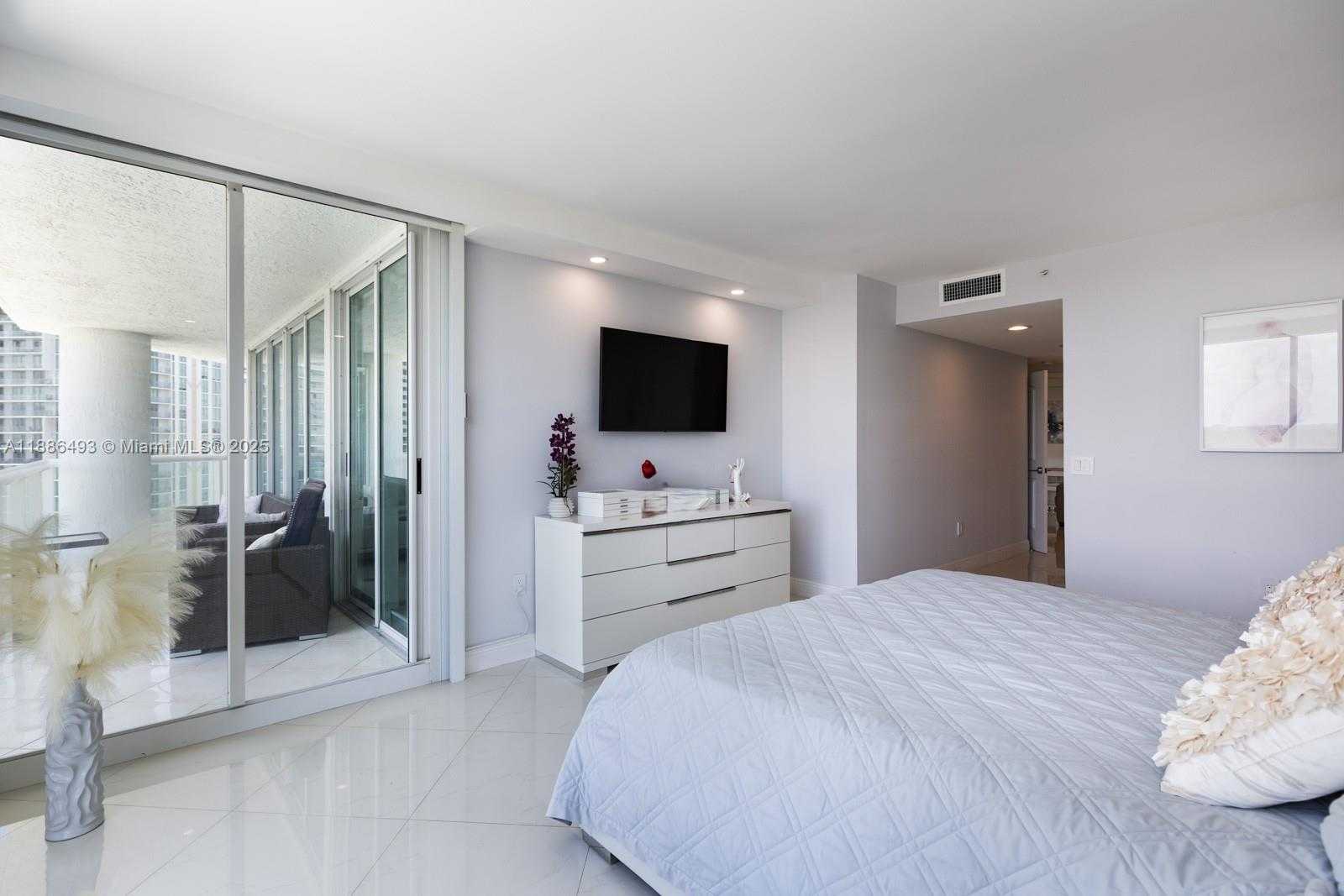 Small Image of 16400 COLLINS AVE #1845, Sunny Isles Beach Number 19