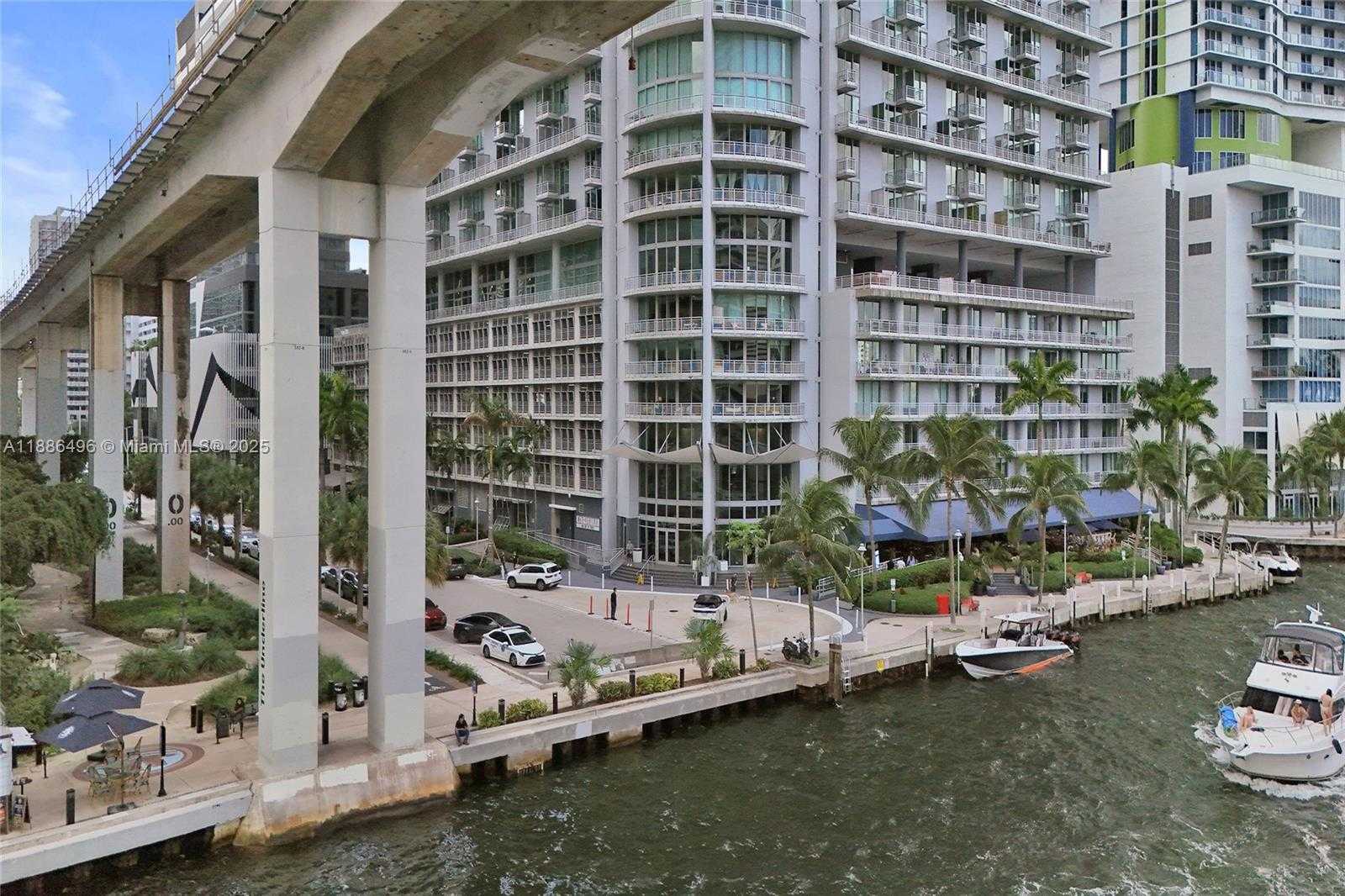 Small Image of 690 SOUTH WEST 1ST CT #1213, Miami Number 12