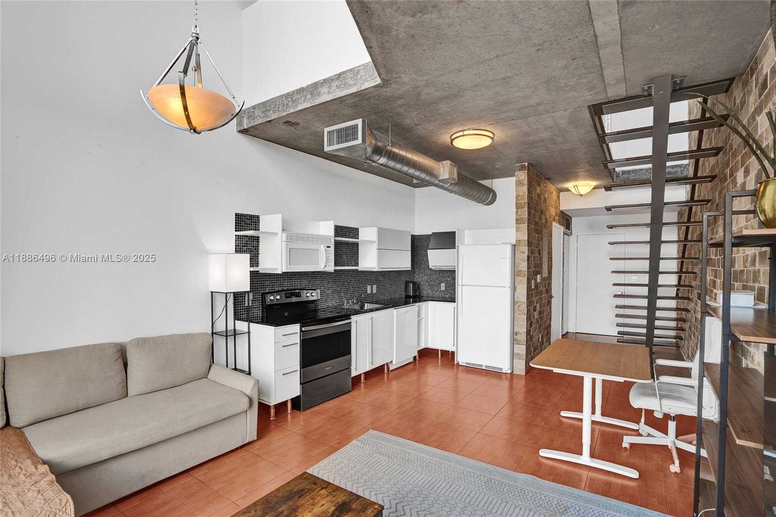 Small Image of 690 SOUTH WEST 1ST CT #1213, Miami Number 3