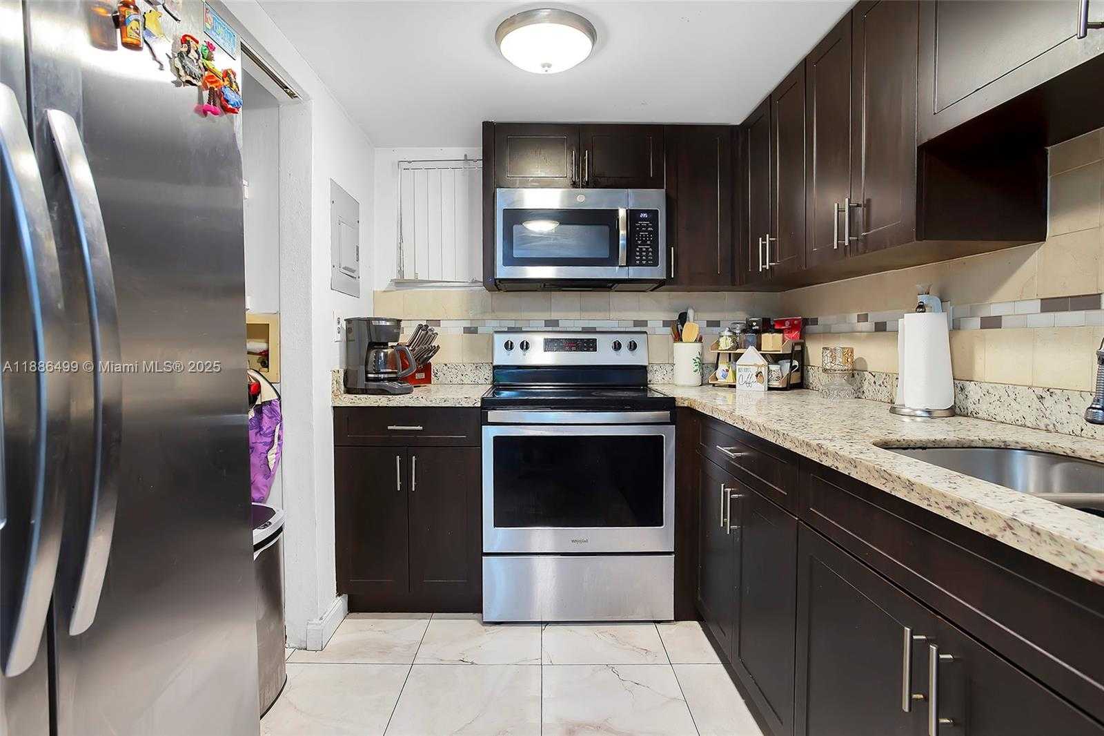 Small Image of 1850 WEST 56TH ST #2207, Hialeah Number 3