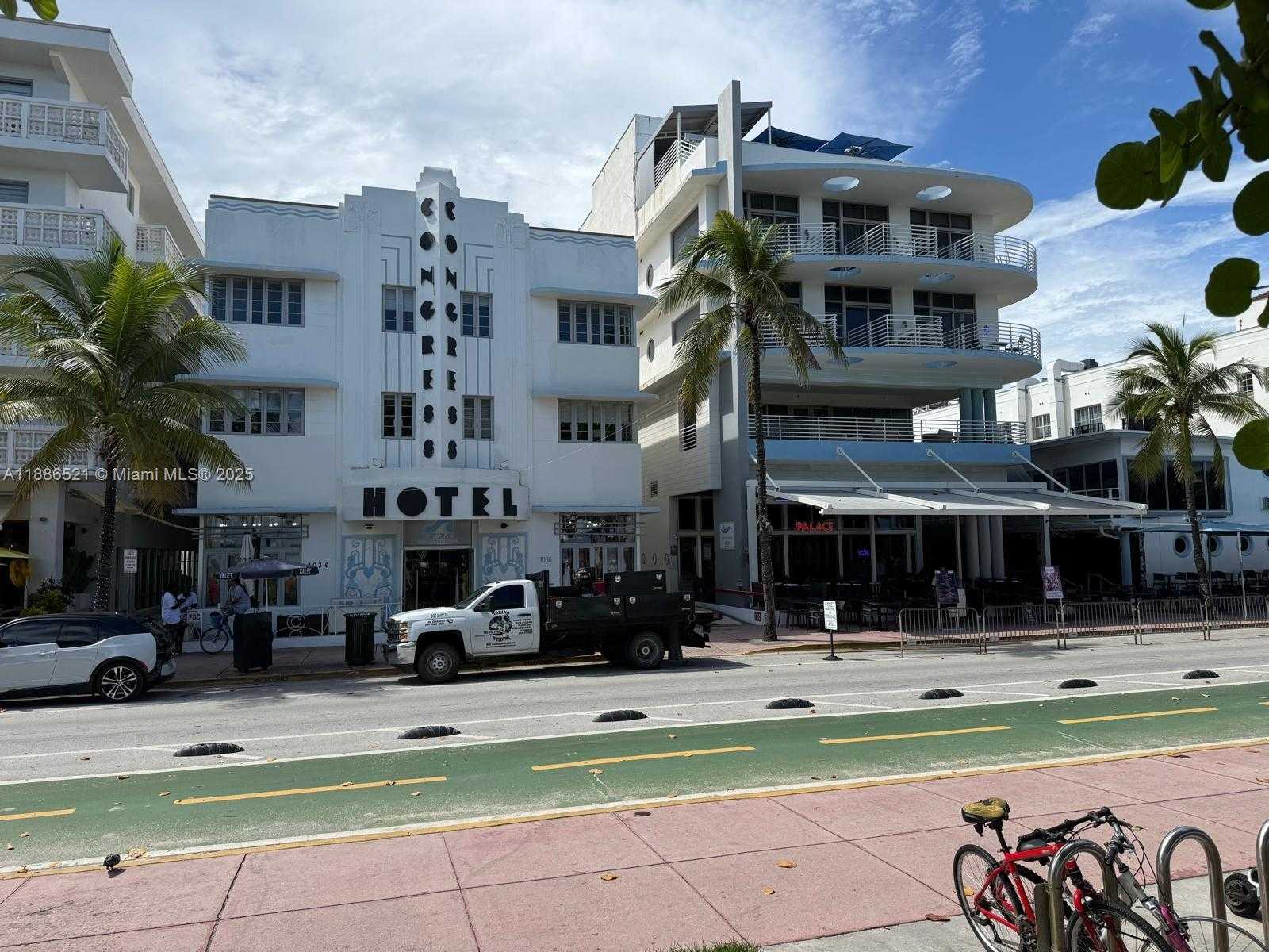 Small Image of 1036 OCEAN DR #B309, Miami Beach Number 13