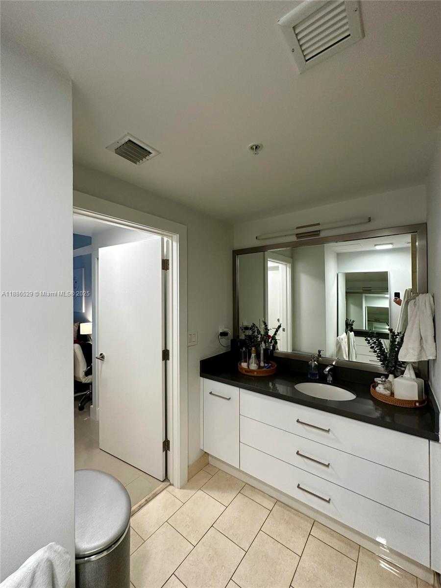 Small Image of 1 SOUTH WEST 3RD ST #1603, Miami Number 14