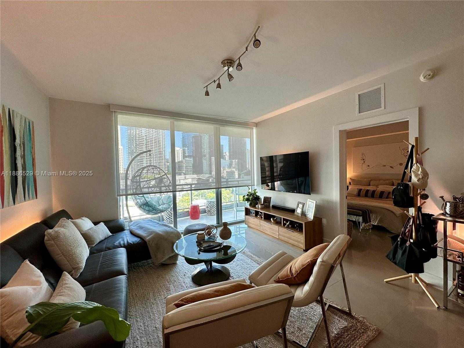 Small Image of 1 SOUTH WEST 3RD ST #1603, Miami Number 7