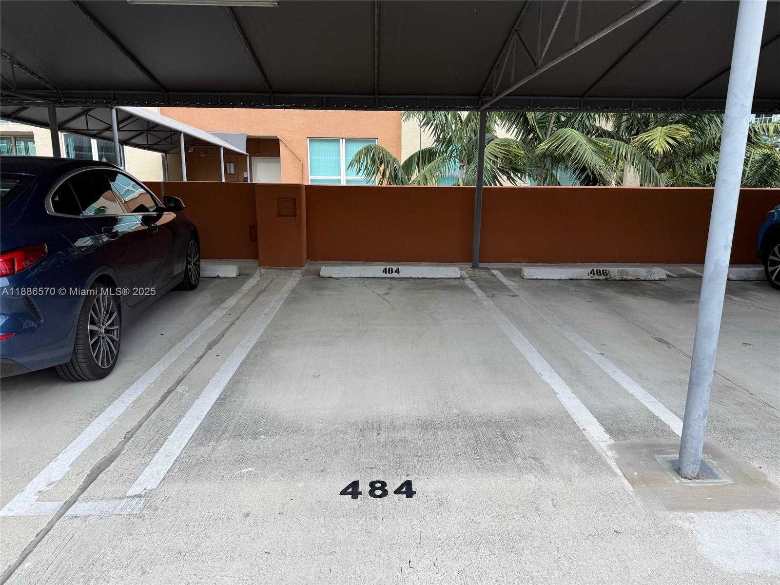 Small Image of 2000 NORTH BAYSHORE DR #218, Miami Number 26