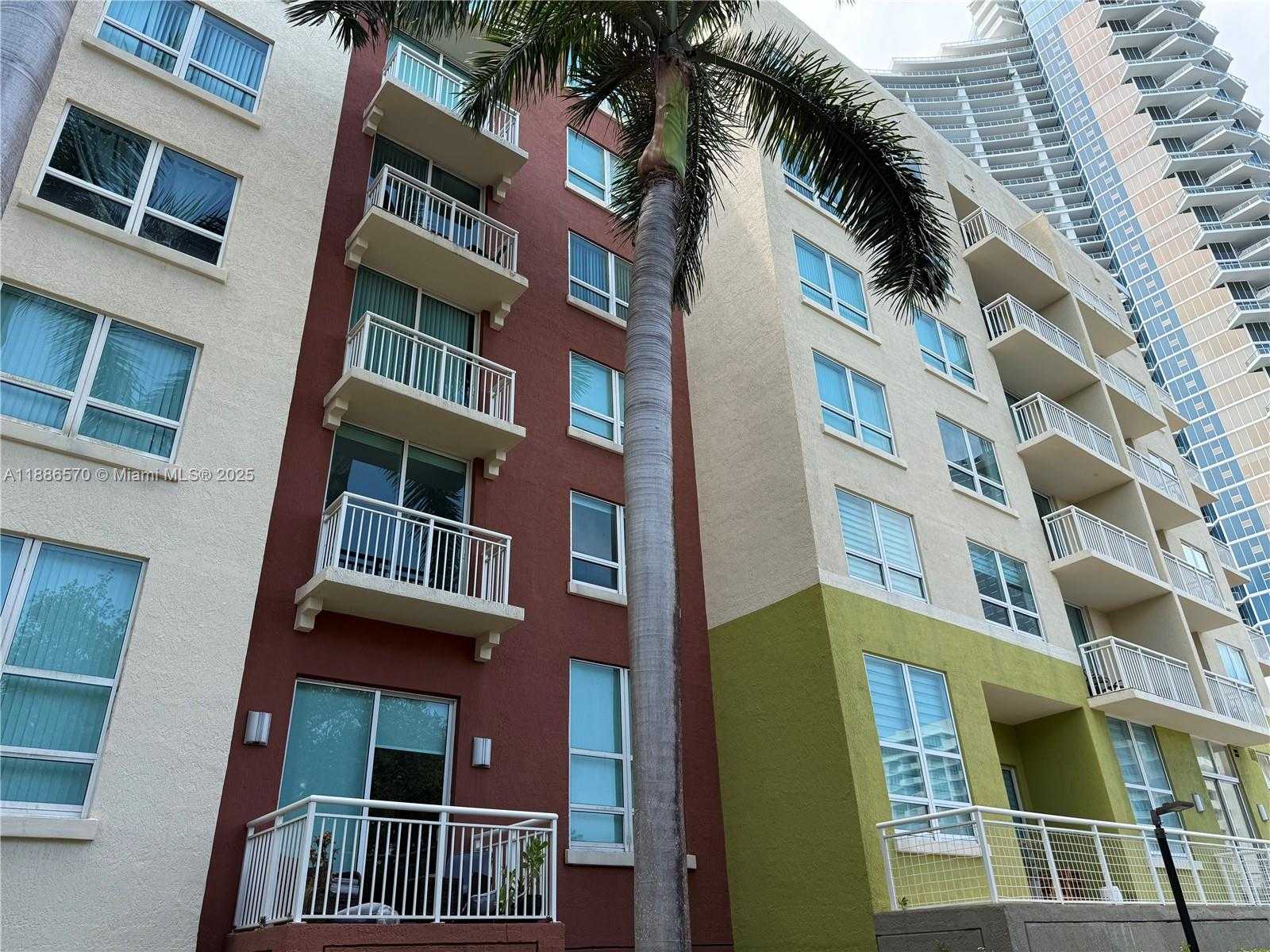 Small Image of 2000 NORTH BAYSHORE DR #218, Miami Number 54