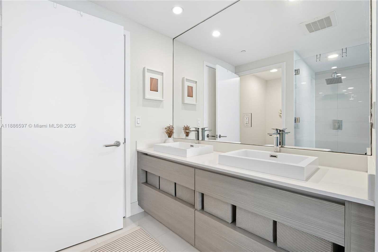 Small Image of 460 NORTH EAST 28TH ST #1805, Miami Number 17