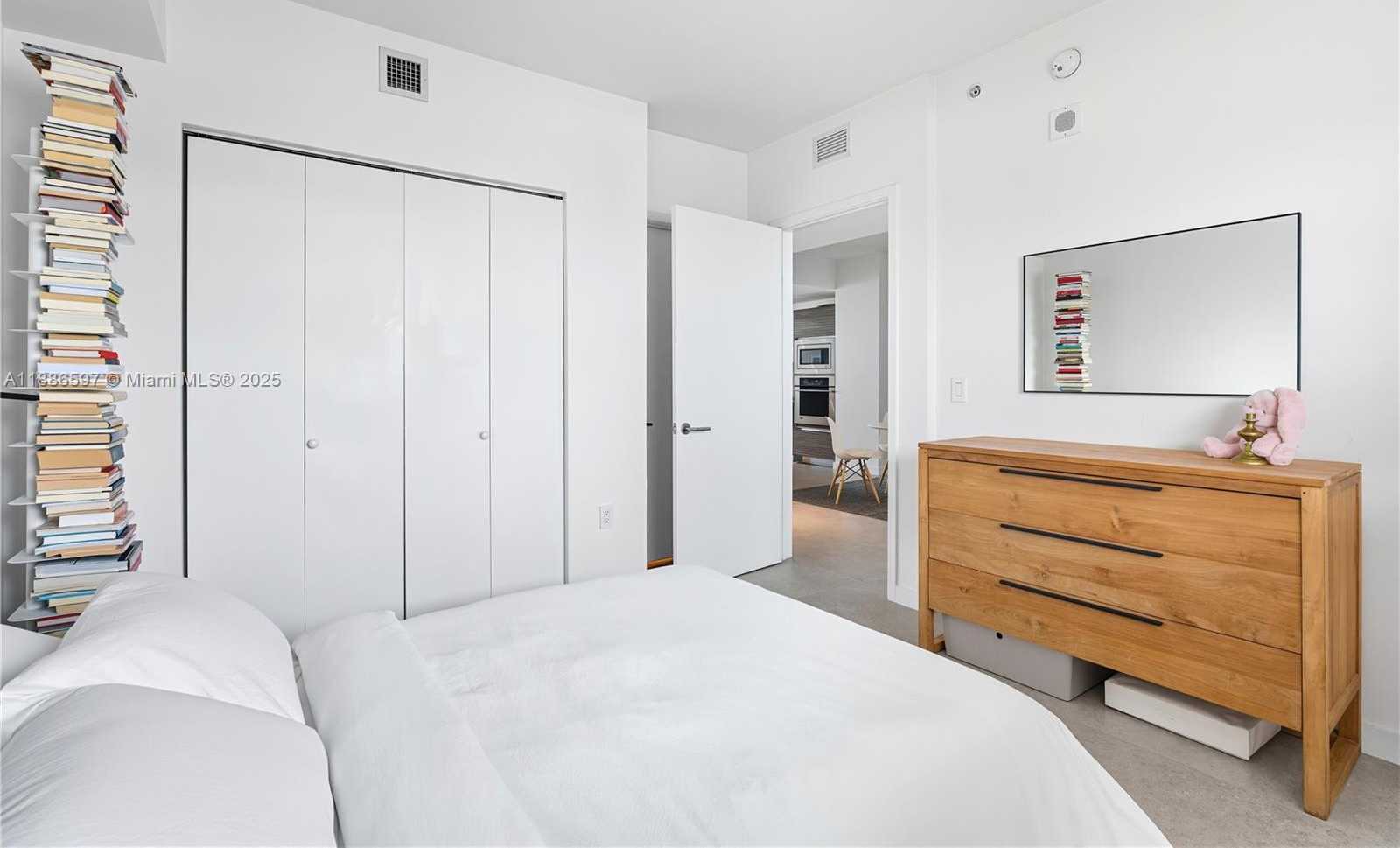 Small Image of 460 NORTH EAST 28TH ST #1805, Miami Number 23