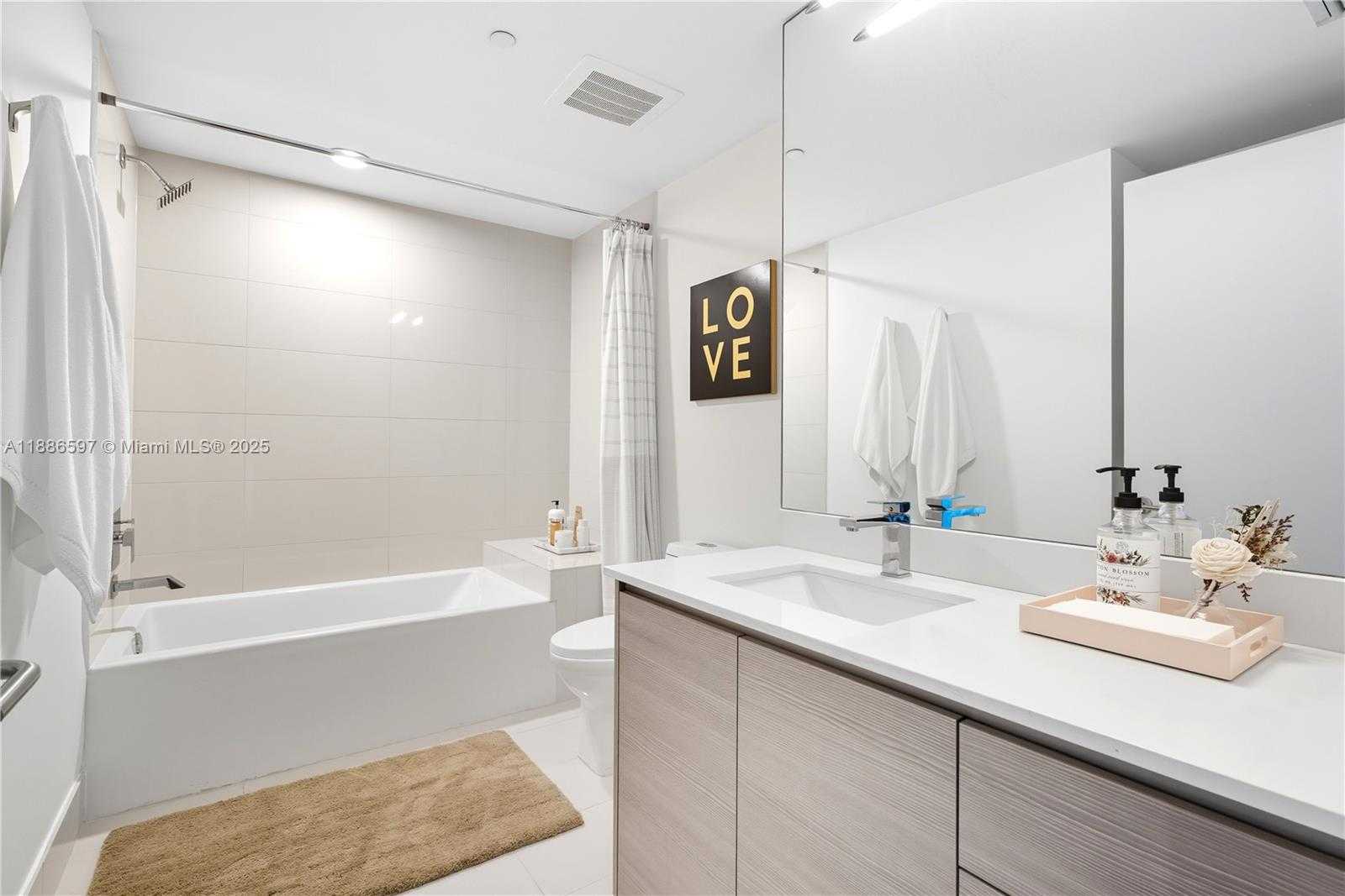 Small Image of 460 NORTH EAST 28TH ST #1805, Miami Number 24