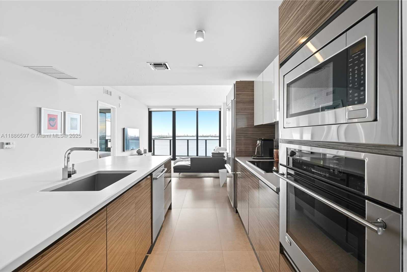 Small Image of 460 NORTH EAST 28TH ST #1805, Miami Number 3