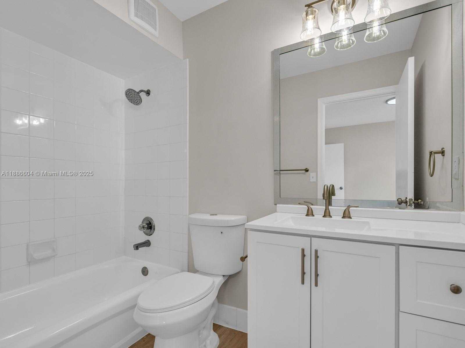 Small Image of 3738 SAN SIMEON CIR, Weston Number 21