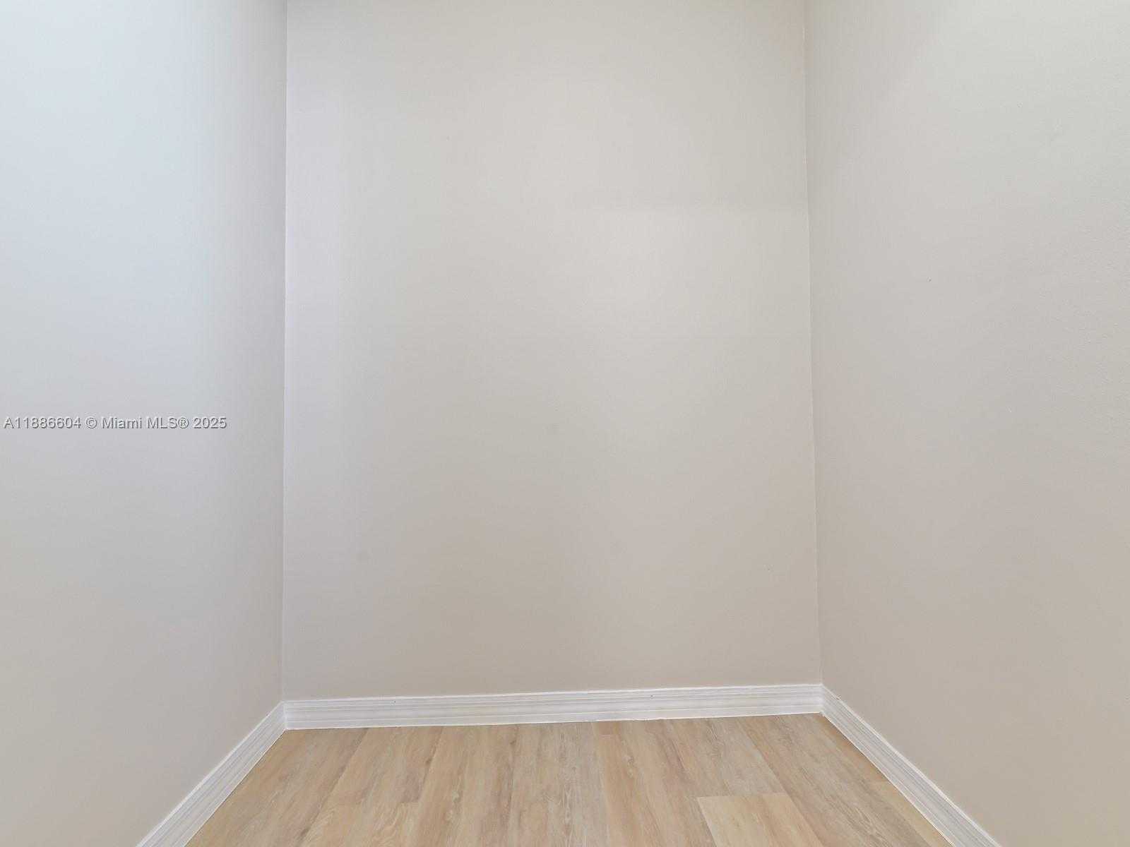 Small Image of 3738 SAN SIMEON CIR, Weston Number 22