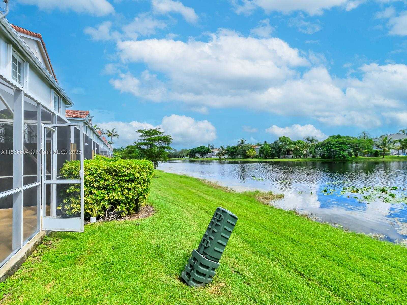 Small Image of 3738 SAN SIMEON CIR, Weston Number 28