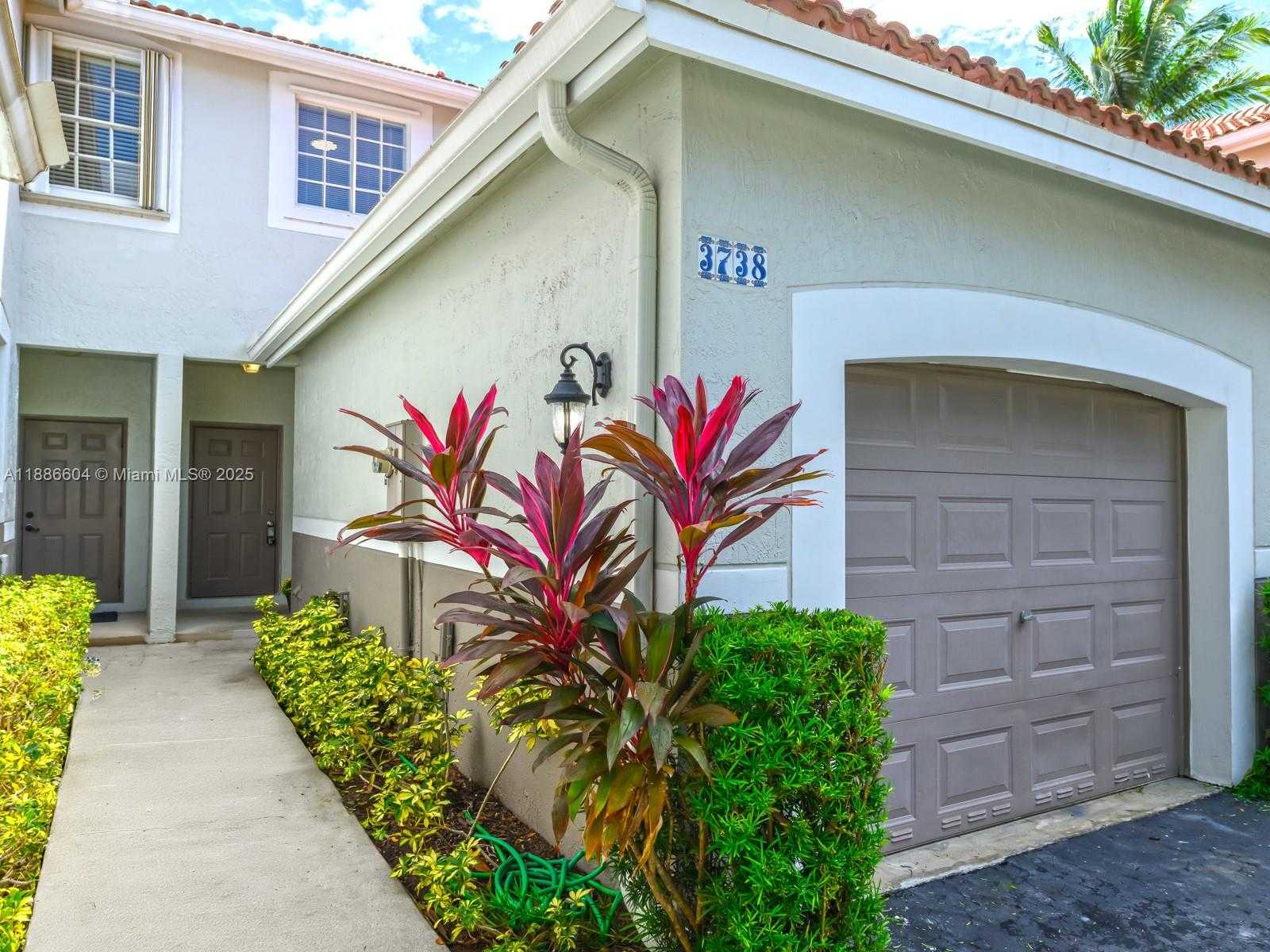 Small Image of 3738 SAN SIMEON CIR, Weston Number 32