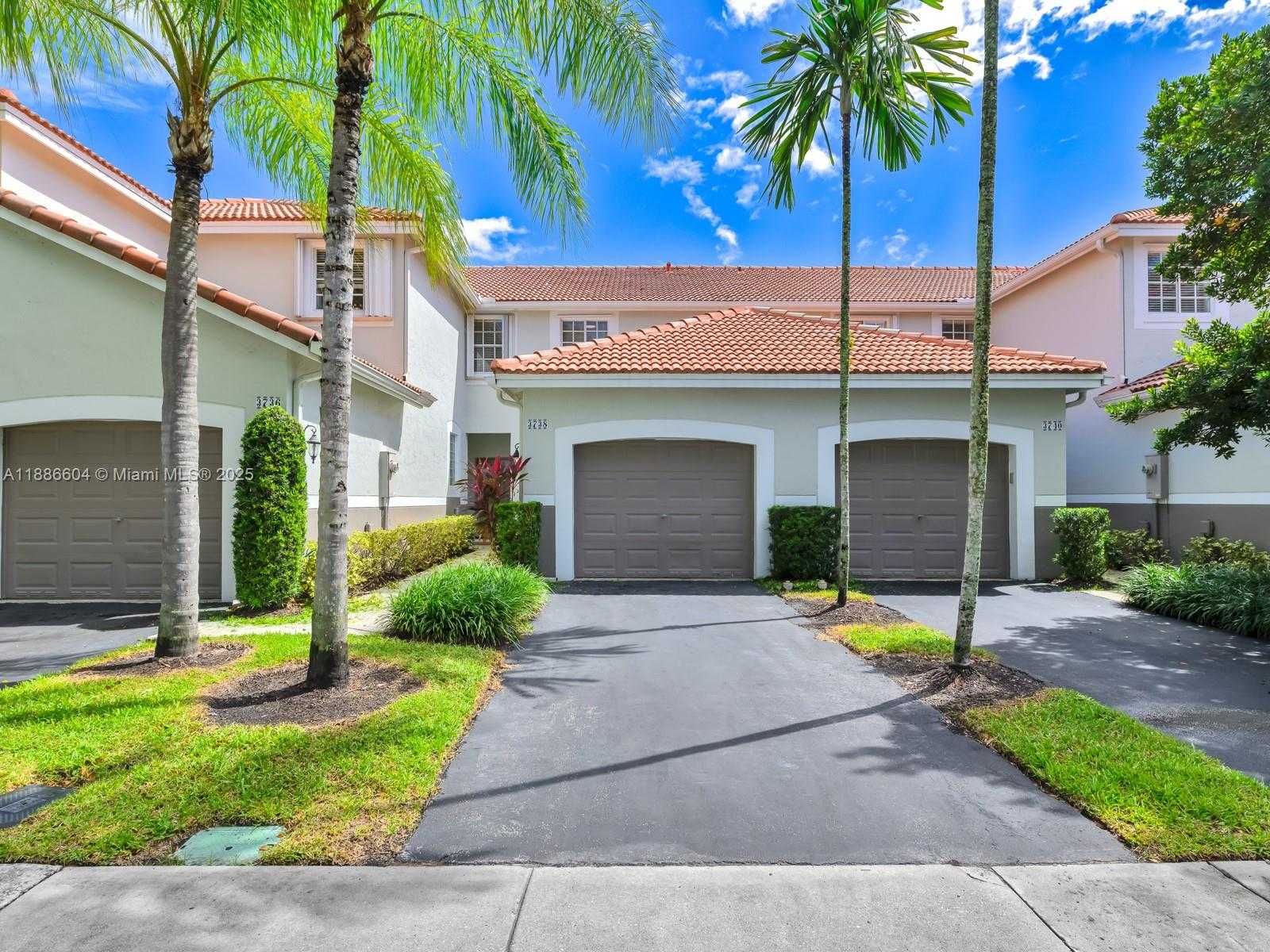 Small Image of 3738 SAN SIMEON CIR, Weston Number 33