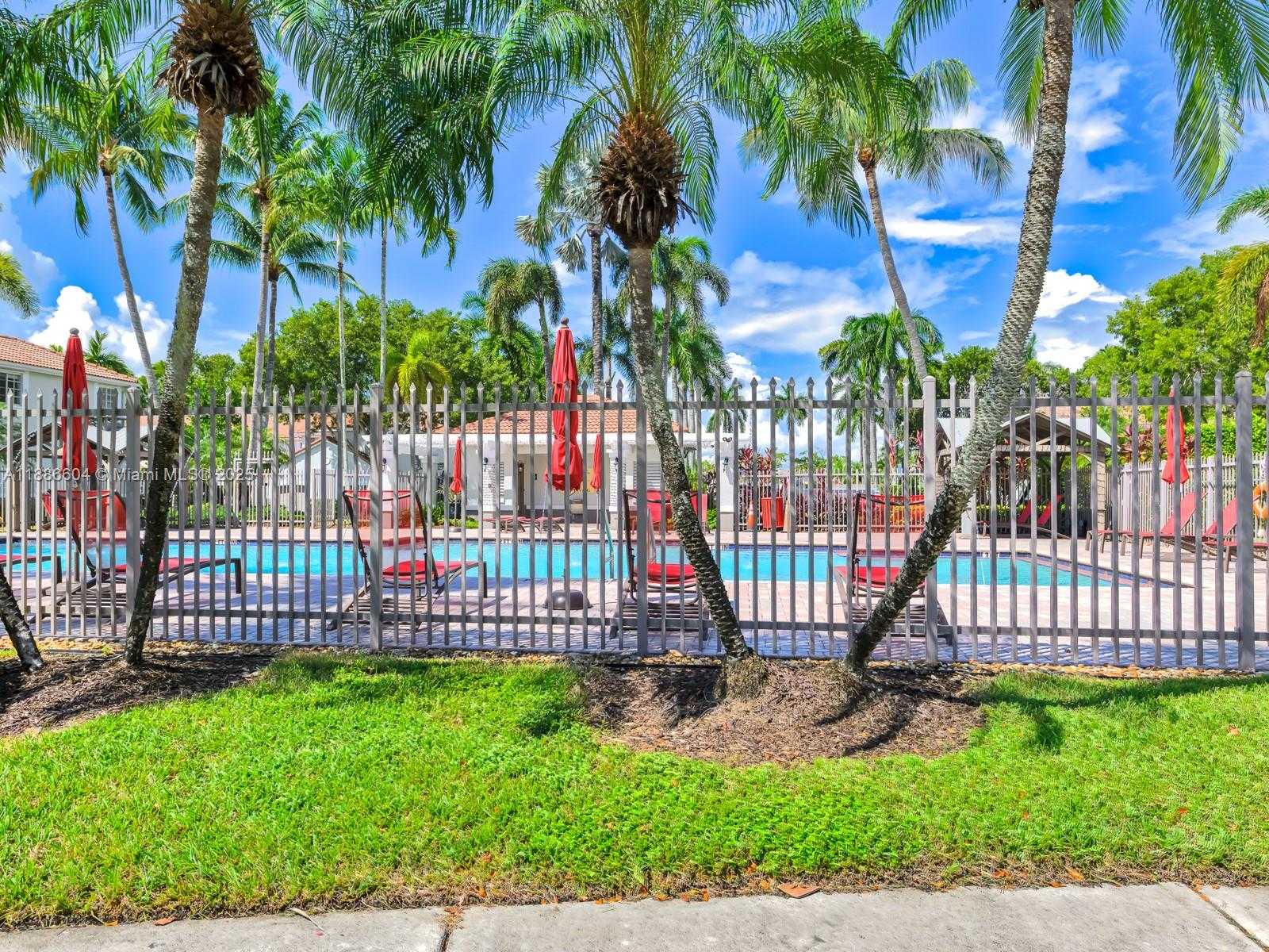 Small Image of 3738 SAN SIMEON CIR, Weston Number 36