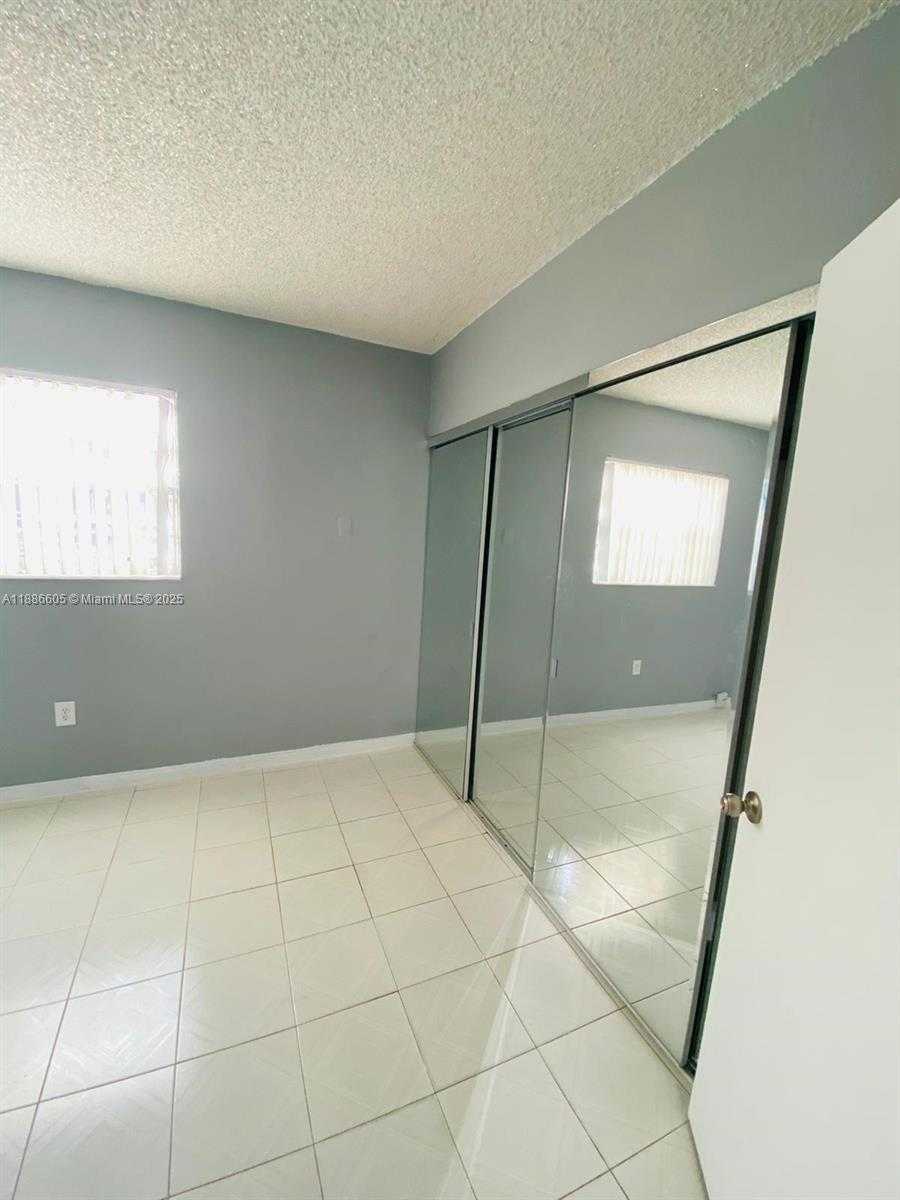 Small Image of 1281 WEST 29TH ST #8, Hialeah Number 11