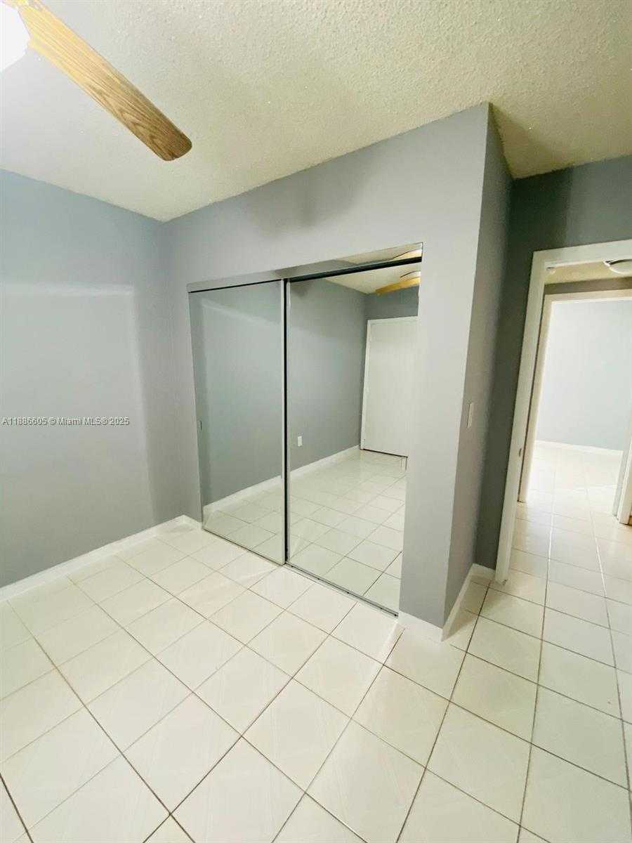 Small Image of 1281 WEST 29TH ST #8, Hialeah Number 9