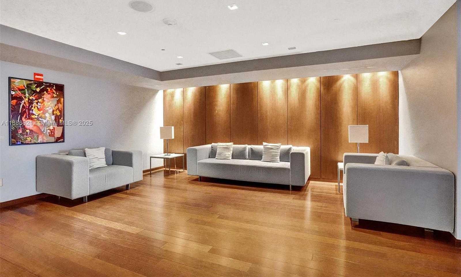 Small Image of 325 SOUTH BISCAYNE BLVD #2519, Miami Number 40