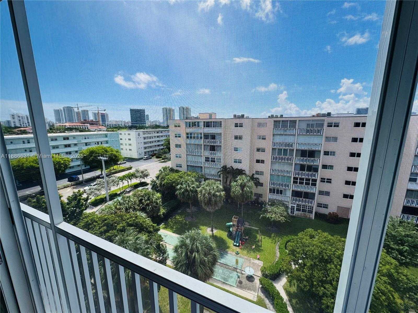 Small Image of 619 NORTH EAST 14TH AVE #703, Hallandale Beach Number 15