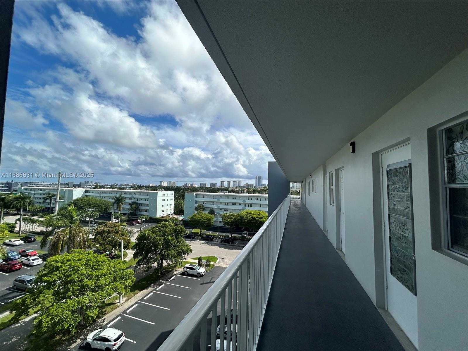 Small Image of 619 NORTH EAST 14TH AVE #703, Hallandale Beach Number 27