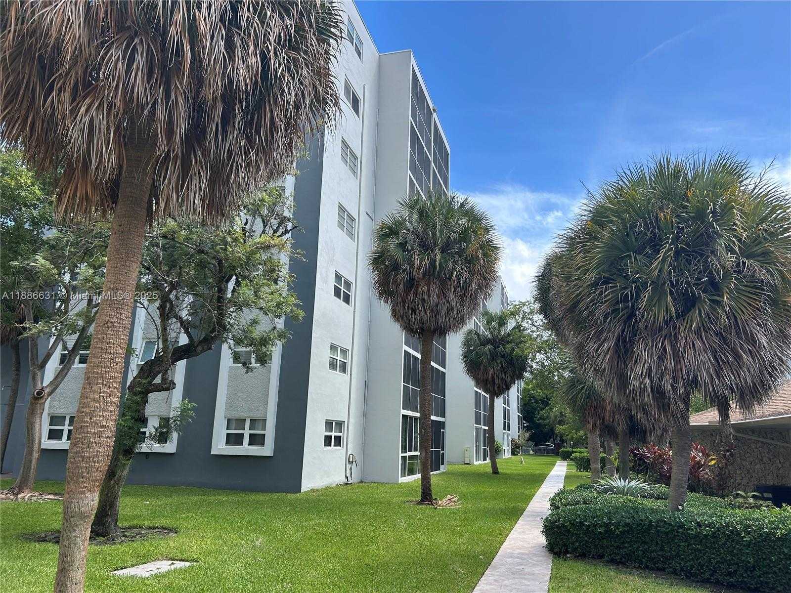 Small Image of 619 NORTH EAST 14TH AVE #703, Hallandale Beach Number 30