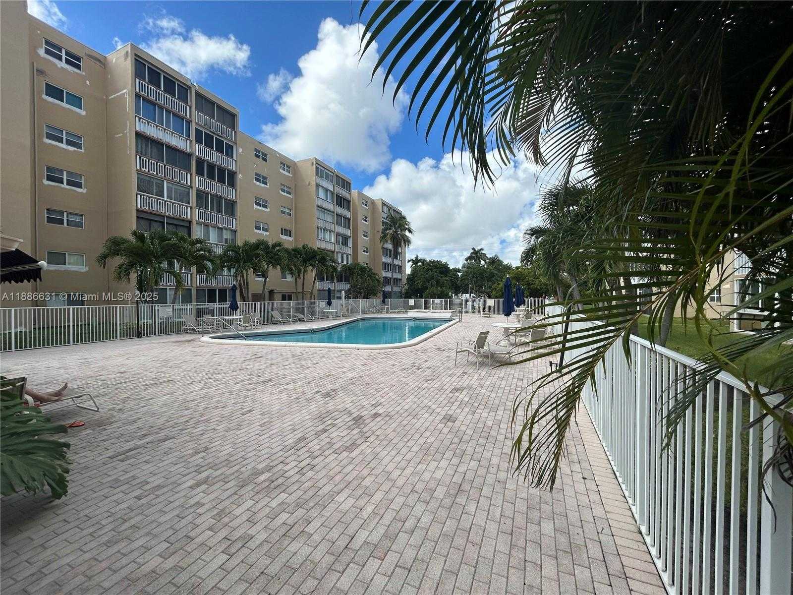 Small Image of 619 NORTH EAST 14TH AVE #703, Hallandale Beach Number 34