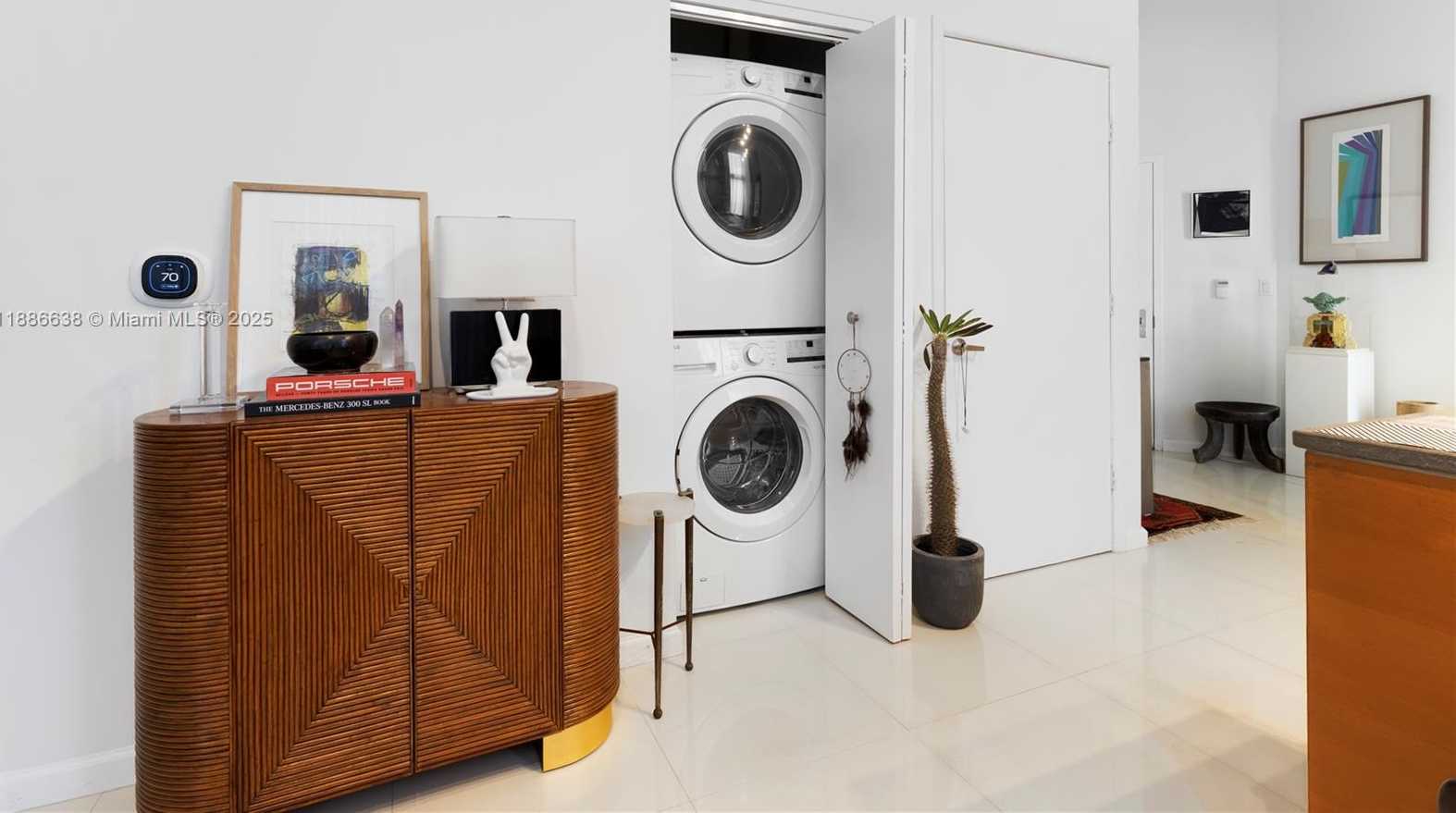 Small Image of 495 BRICKELL AVE #1510, Miami Number 14