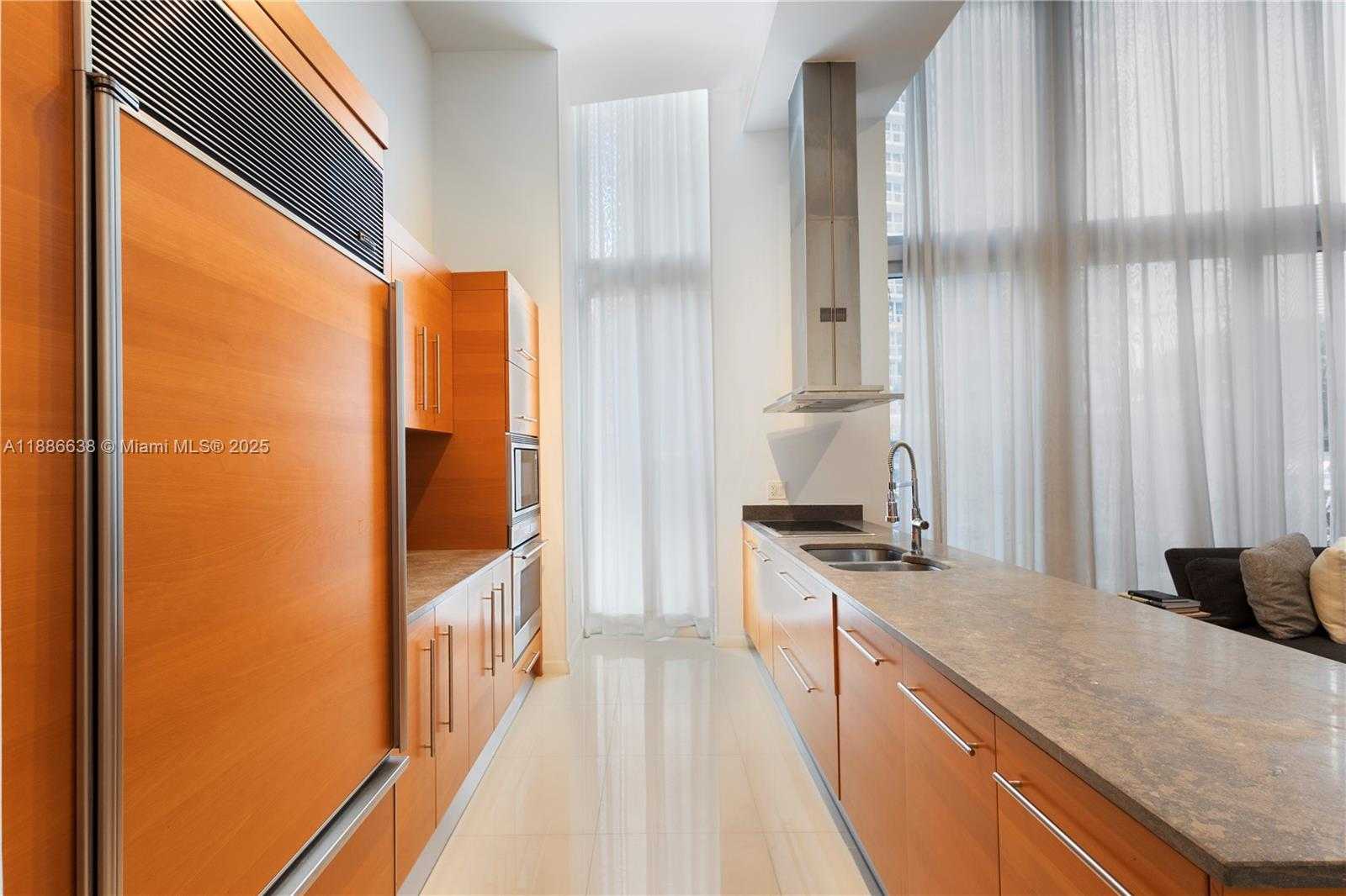Small Image of 495 BRICKELL AVE #1510, Miami Number 16