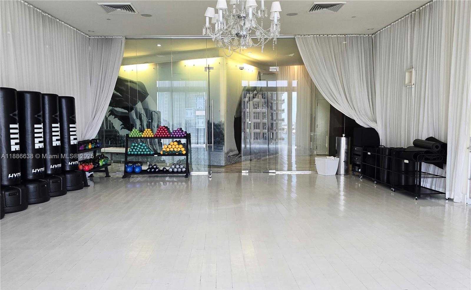 Small Image of 495 BRICKELL AVE #1510, Miami Number 34