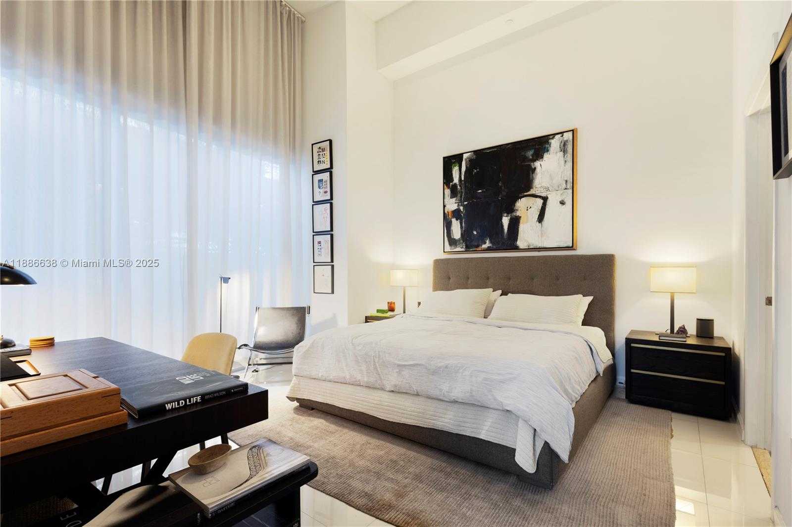 Small Image of 495 BRICKELL AVE #1510, Miami Number 5