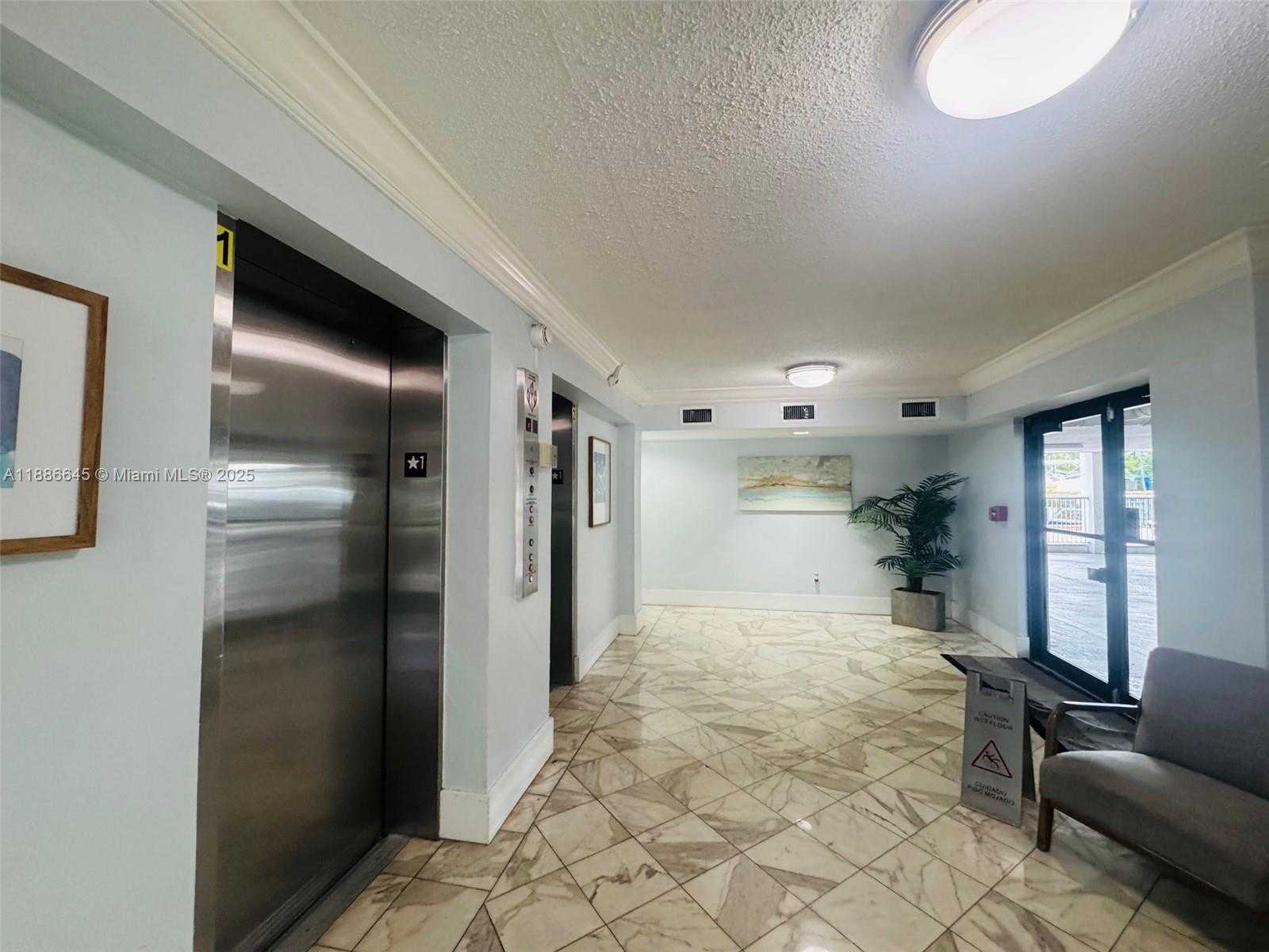 Small Image of 2000 NORTH EAST 135TH ST #403, North Miami Number 16