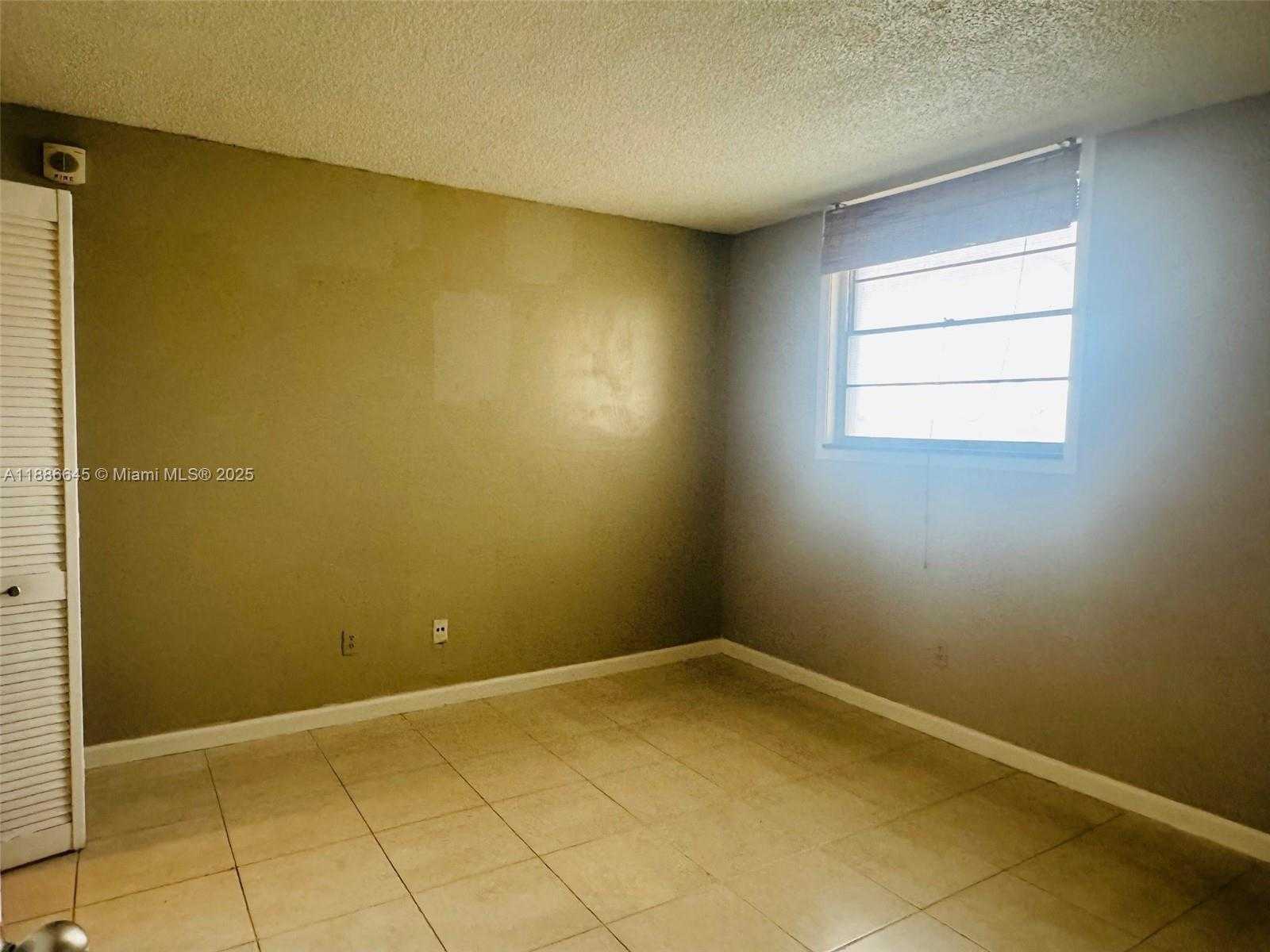 Small Image of 2000 NORTH EAST 135TH ST #403, North Miami Number 9