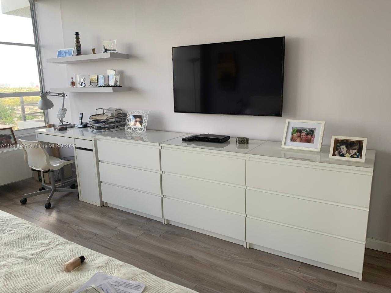 Small Image of 600 THREE ISLANDS BLVD #1101, Hallandale Beach Number 3