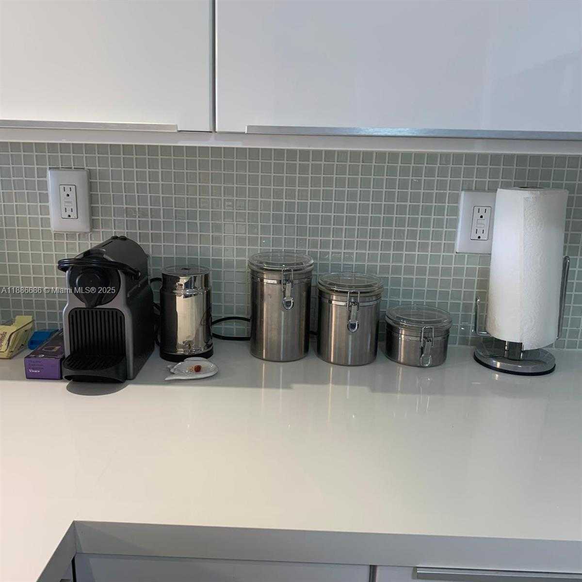 Small Image of 600 THREE ISLANDS BLVD #1101, Hallandale Beach Number 5