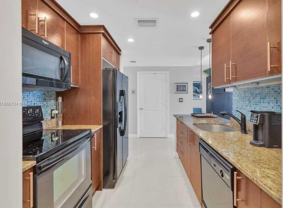 Small Image of 2701 SOUTH WEST 3RD AVE #702, Miami Number 9