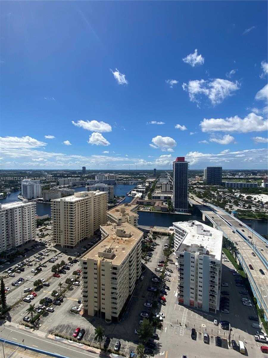 Small Image of 1800 SOUTH OCEAN DR #2909, Hallandale Beach Number 15