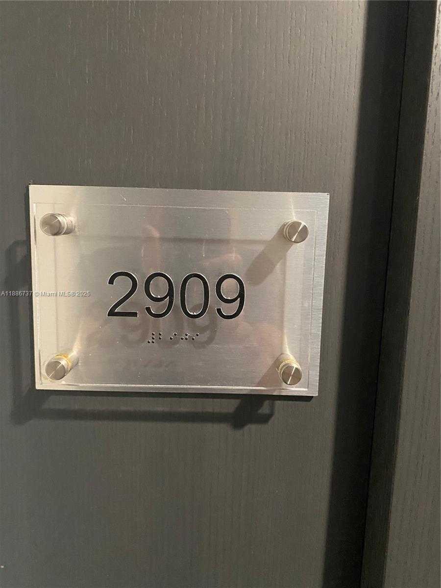Small Image of 1800 SOUTH OCEAN DR #2909, Hallandale Beach Number 2