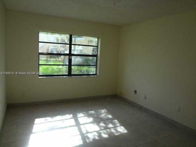 Small Image of 18216 MEDITERRANEAN BLVD #1-19, Hialeah Number 12